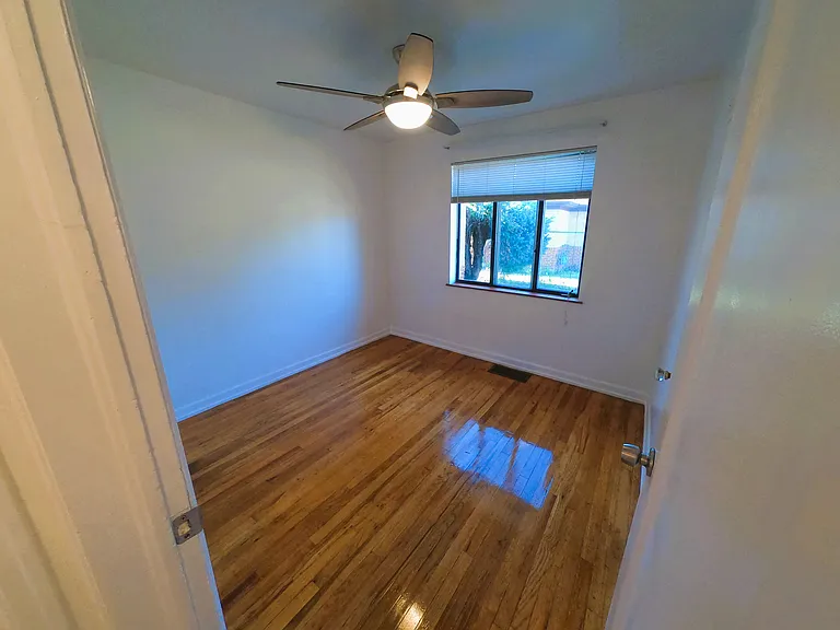 3258 N Saint Paul St — Photo 17