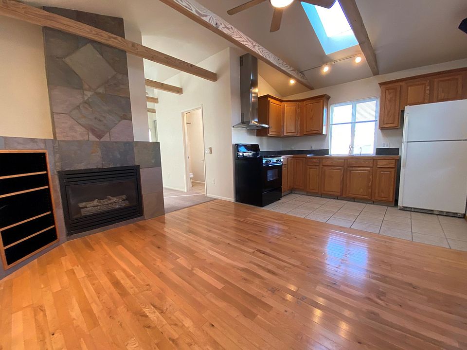 1st image of 3984 Haines St #1/4
