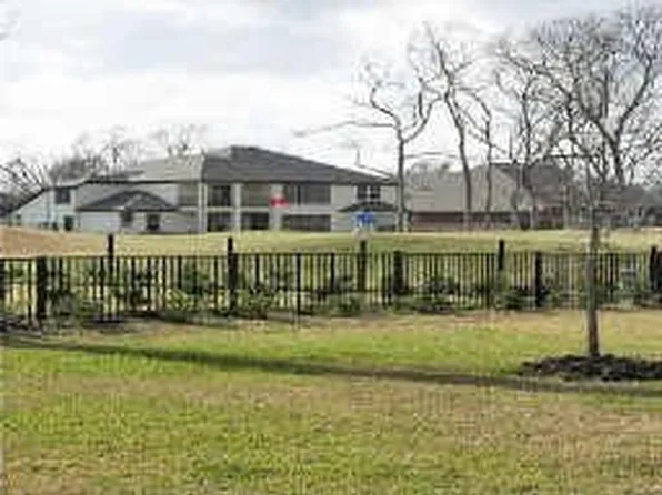 2703 Waters Lake Ln, Missouri City, TX 77459