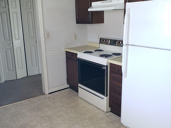 3rd image of 5226 Ogilvie Ave