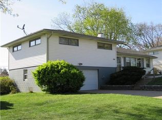 2208 N 33rd Ter, Saint Joseph, MO 64506