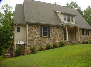 889 Chinquapin Rd, Travelers Rest, SC 29690