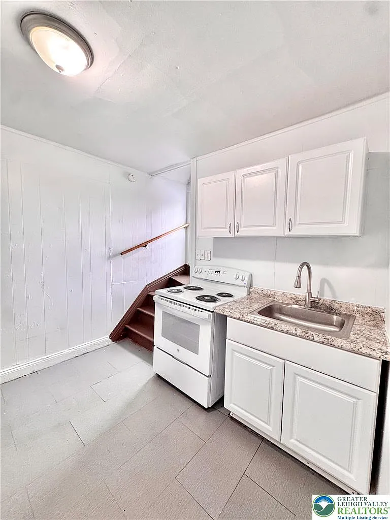 1 bed, 1.0 bath, 900 sqft, $1,075 — Photo 4