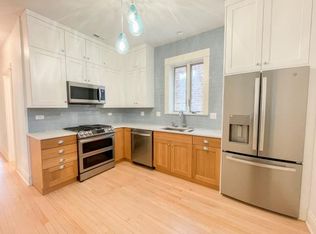 4202 N Winchester Ave #2F, Chicago, IL 60613