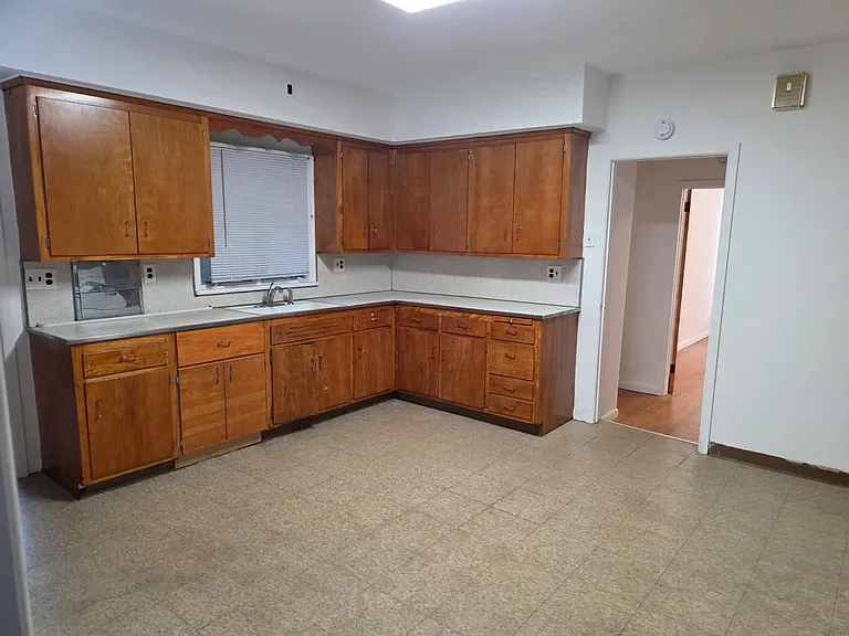 311 Totowa Ave — Photo 10