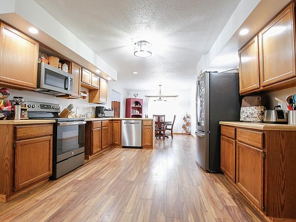 2nd image of 2235 Center Ln