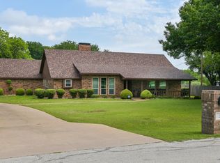 3 Davis Rd, Crowley, TX 76036