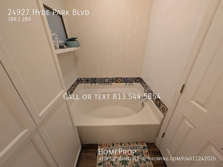 24927 Hyde Park Blvd — Photo 17
