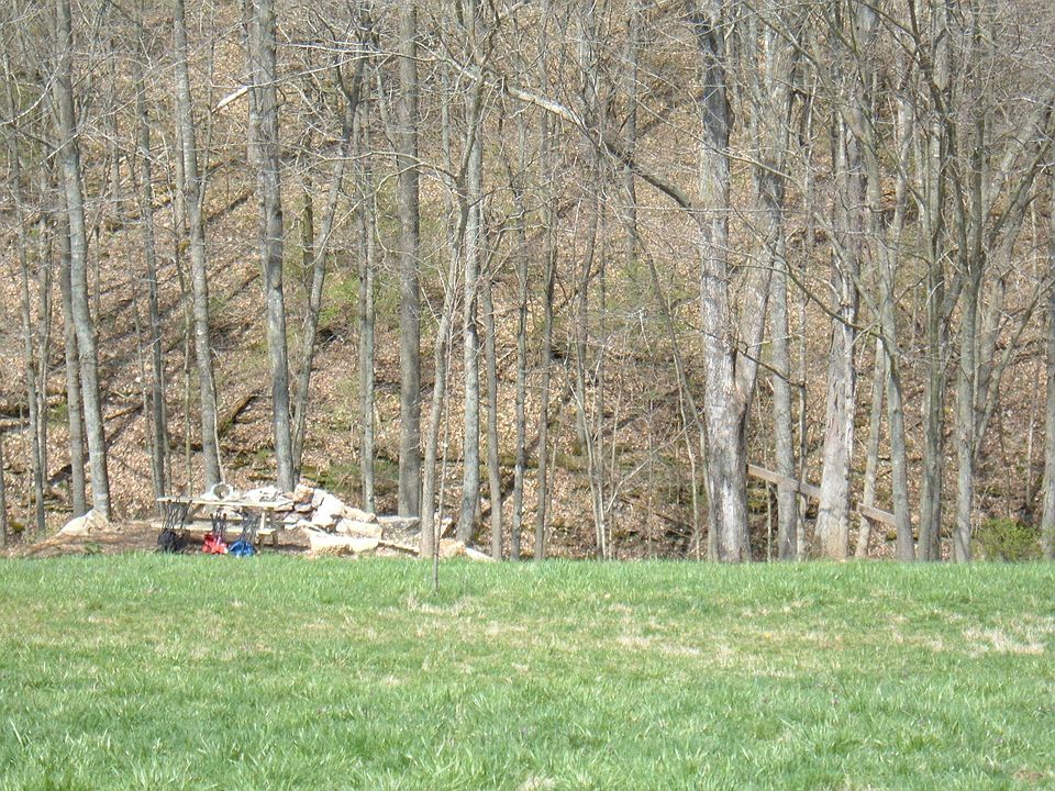 2nd image of 191 River Run Dr