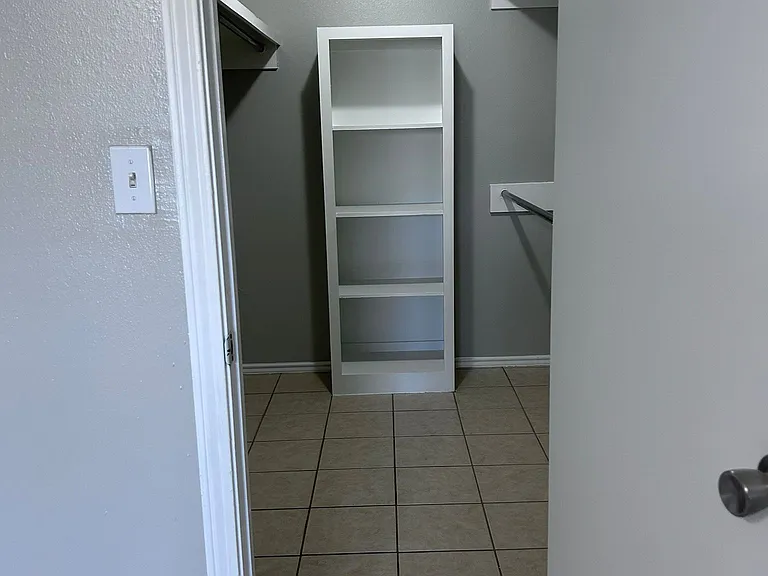 2316 W Elisa Ln #6 — Photo 8
