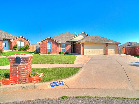 Oversized driveway on each side for extra parking