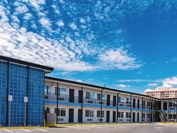 Millennium Flats, 1020 Central Ave SW #Fd90d4c65, Albuquerque, NM 87102