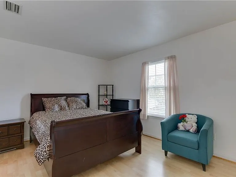 3702 Canadian Arch — Photo 10