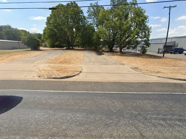 3110 W Gentry Pkwy, Tyler, TX 75702