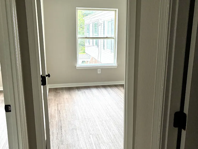 3530 E Richmond Rd #15 — Photo 11