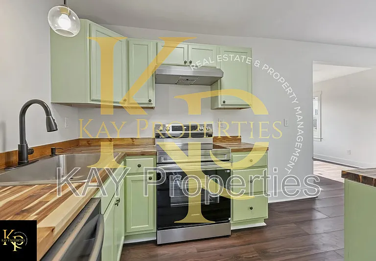 1207 Jackson St — Photo 14
