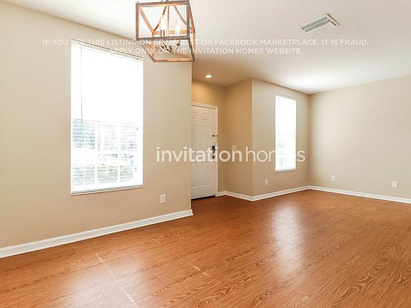 2nd image of 1220 Charlesworth Dr