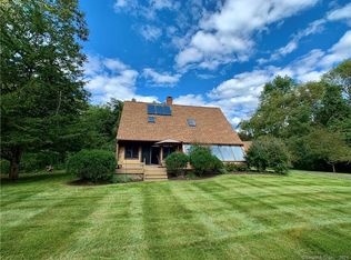 11B Johnson Rd, North Stonington, CT 06359