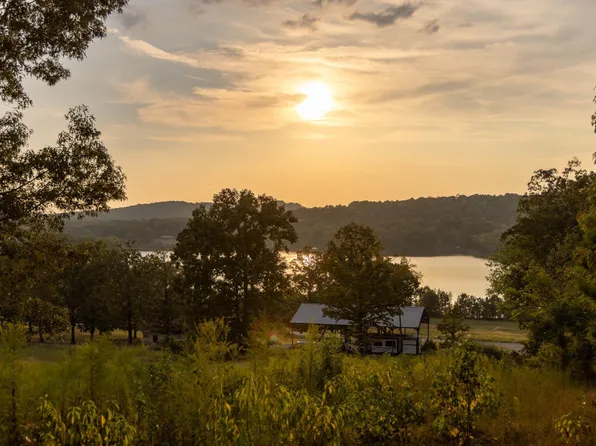 2436 Lost Creek Rd, Russellville, AL 35653