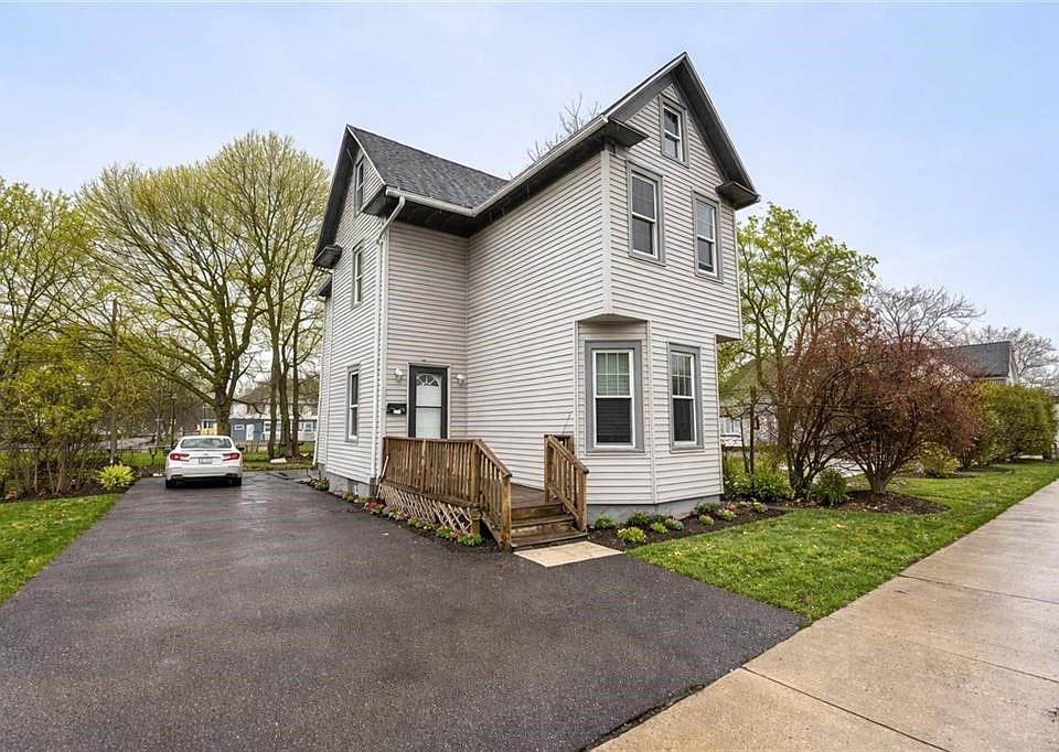 1st image of 933 Jefferson Ave