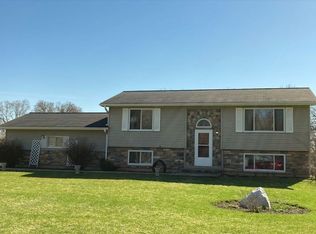 19005 Ridge Ln, Marengo, IL 60152