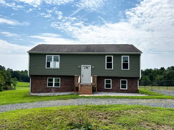 17 Phoebe Pond Rd, Concord, VA 24538