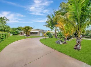 1677 NE 178th St, North Miami Beach, FL 33162