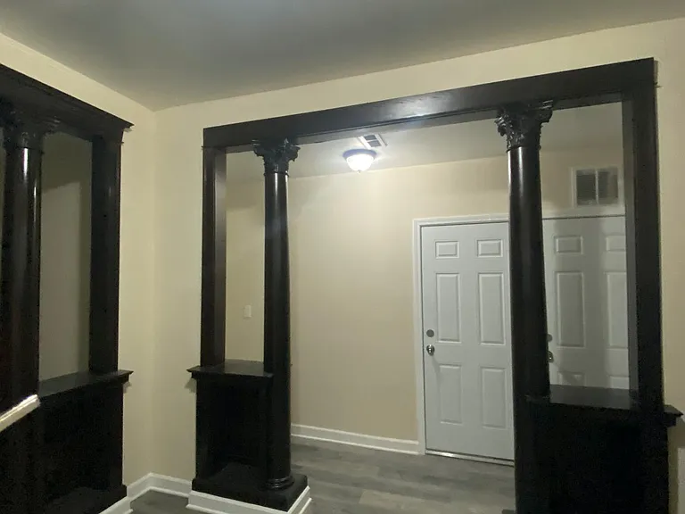 1004 S Oakley Blvd #1F — Photo 5