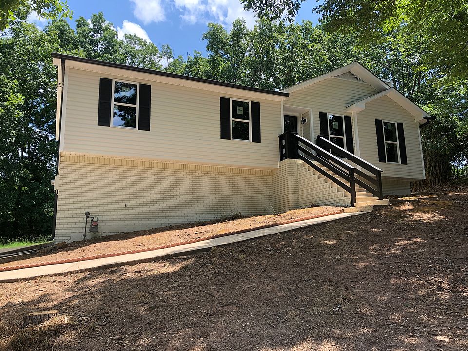 1st image of 5050 Briarwood Cir