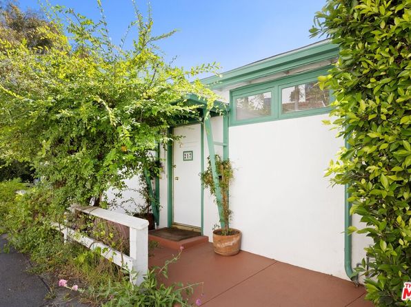 217 Amalfi Dr