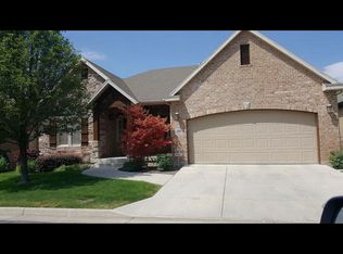 96 W Village Square Rd, Centerville, UT 84014