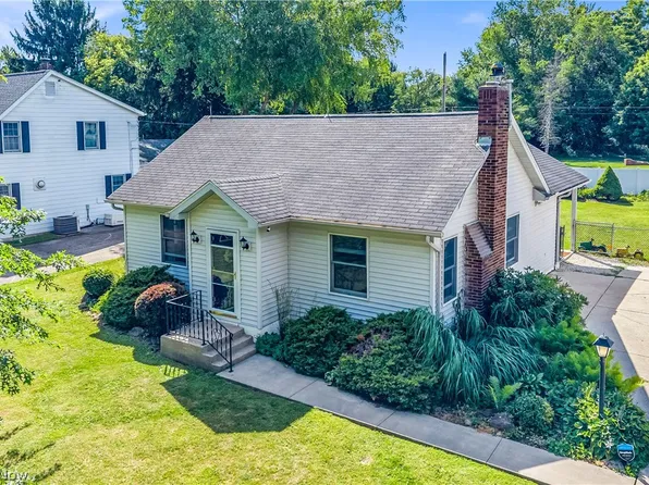 1372 Earhart Ave, Akron, OH 44320