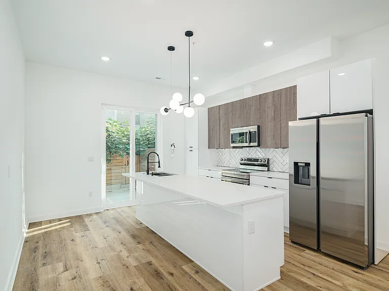 2620 Federal St #1 — Photo 8