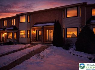 1652 Harding Cir, Whitehall, PA 18052