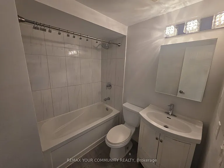 62 Deverill Cres — Photo 22