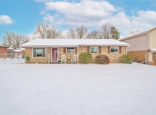 207 Longview Dr, Irwin, PA 15642