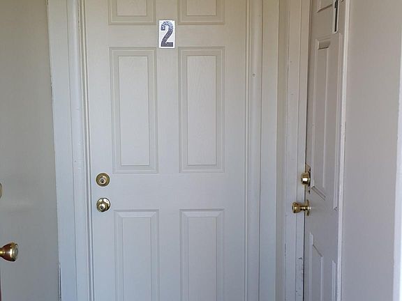apartment's entrance