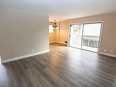 5th image of 1091 Reed Ave APT D