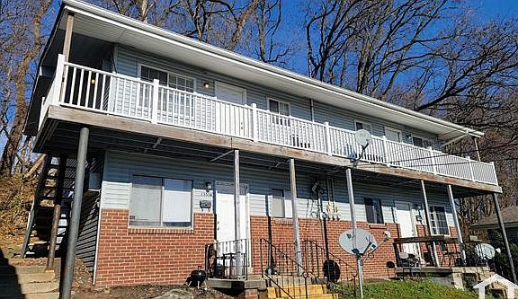 2nd image of 2353 Newton St APT C