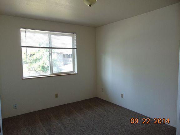 3rd image of 1150 W 8th St Unit B