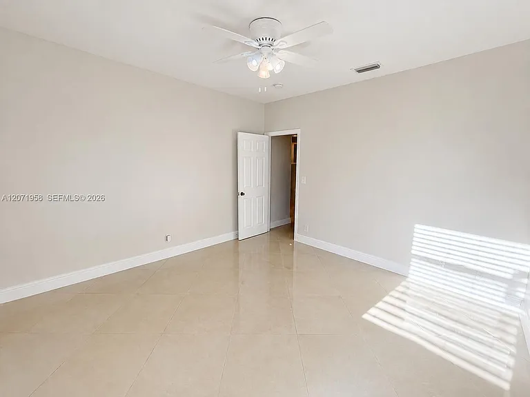 8142 Silver Palm Ct #17 — Photo 31