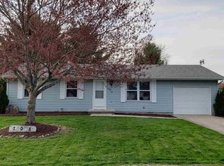 708 Washington Ct, South Whitley, IN 46787