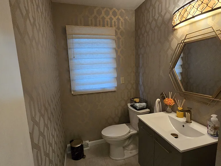 6204 Keystone Way — Photo 11