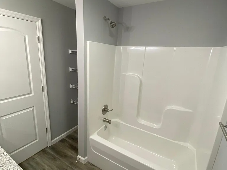 742 Ridgeview Dr — Photo 8