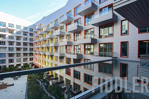 Rented by The KCI Group | media 18