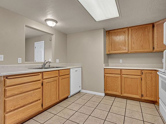 4th image of 1508 N 1285 W #0