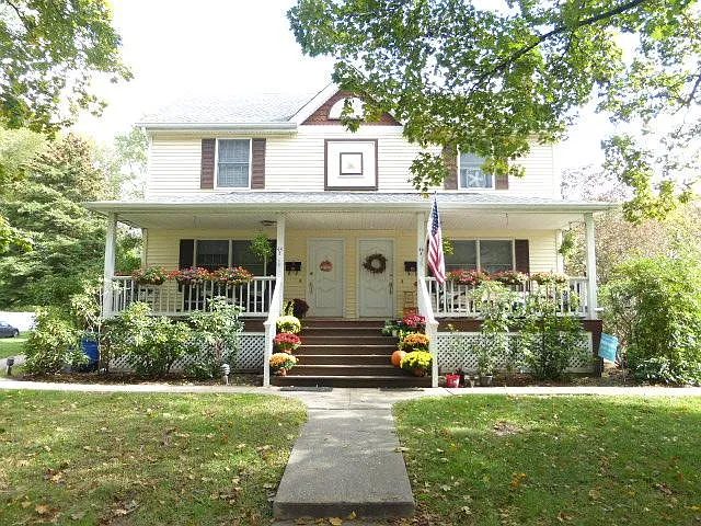 44 Wetmore Ave #A — Photo 2