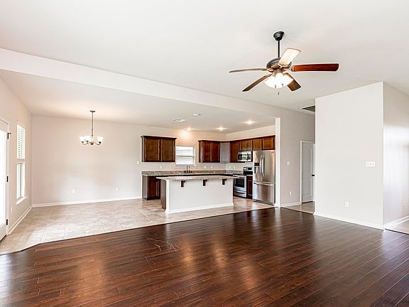 4th image of 15323 Mossystone Dr