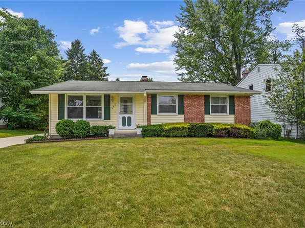 262 Monroe Dr, Northfield, OH 44067