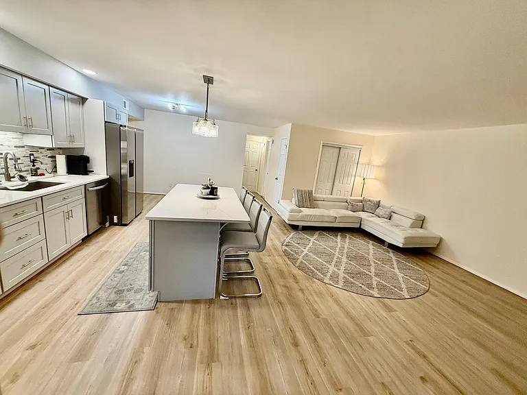 7537 Spring Lake Dr #C2 — Photo 2